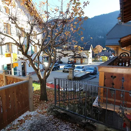 Appartamento Tambour 4 *